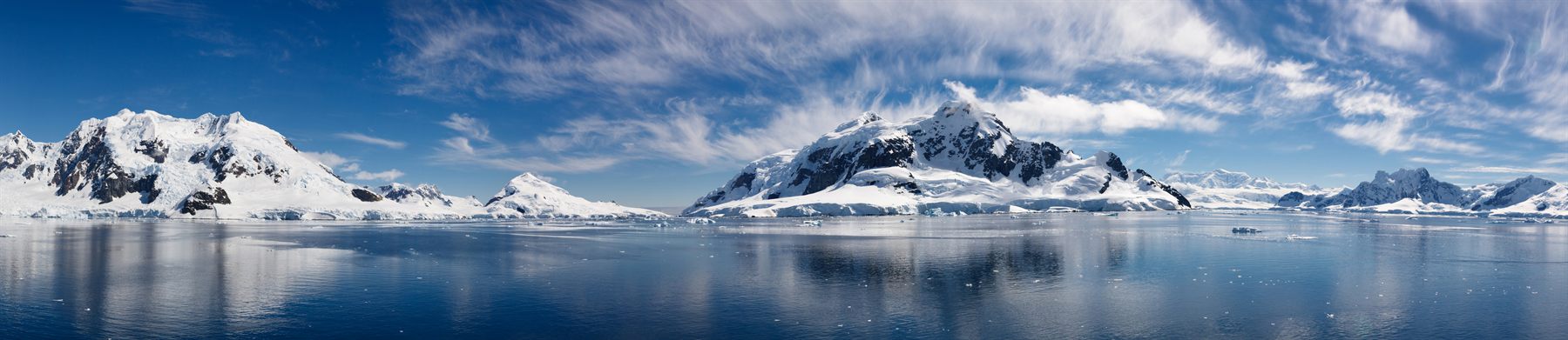 Icebergs and glaciers at Paradise Bay on the Antarctic Peninsula